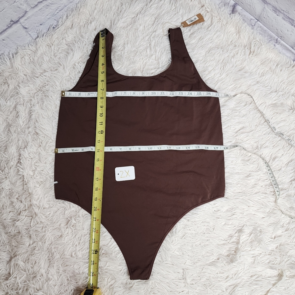 SKIMS SOFT SMOOTHING THONG/BODYSUIT/ COCOA/NWT - Picture 14 of 16